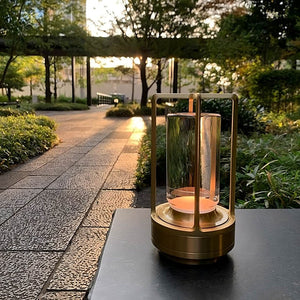 Crystaluxe | Lampa stołowa – Bezprzewodowy kryształowy blask