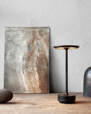 LumiVera | Lampa stołowa – Bezprzewodowe światło o nowoczesnym charakterze