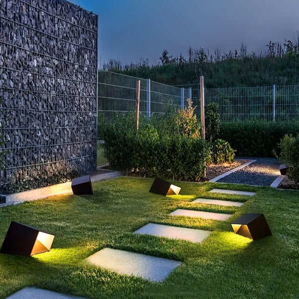 Nowoczesna Lampa Ogrodowa Stojąca LED LightCube, Wodoodporna, Ekologiczna