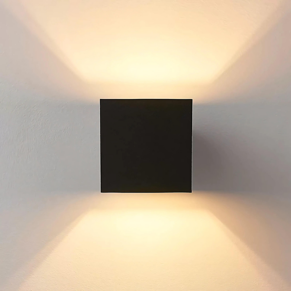 Nowoczesna Lampa Ścienna LED - Wodoodporna Kinkiet Ścienny do Wnętrz i Na Zewnątrz