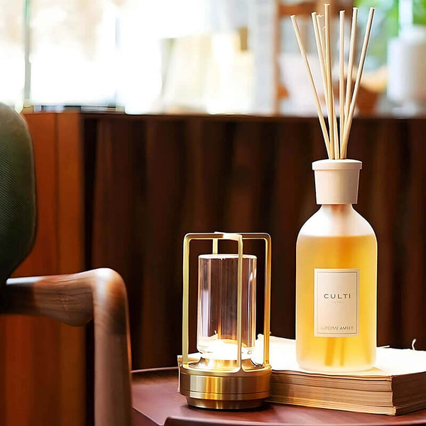 Crystaluxe | Lampa stołowa – Bezprzewodowy kryształowy blask Lumiera