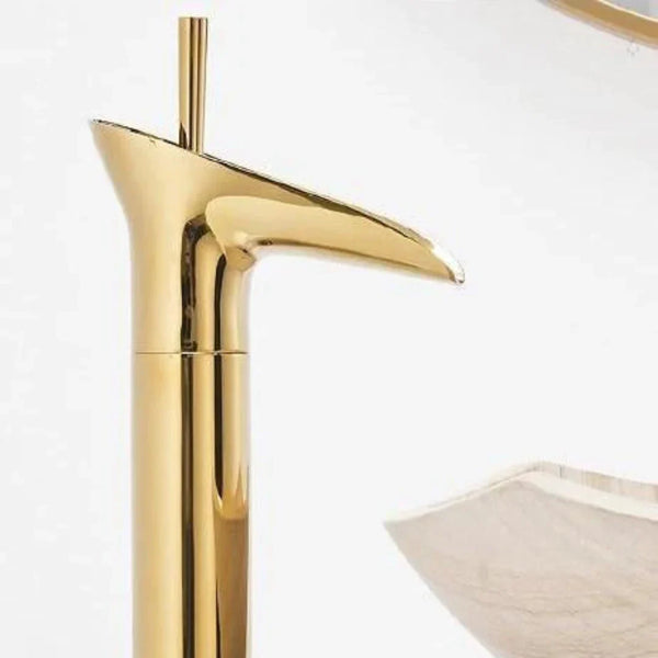 PureFalls | Kran Wodospadowy – Luksusowy Spokój w Twojej Łazience Lumiera