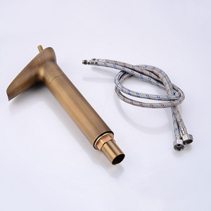 PureFalls | Kran Wodospadowy – Luksusowy Spokój w Twojej Łazience Lumiera