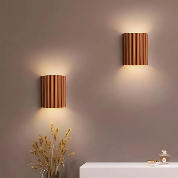 SolaLume | Kinkiet – Lampa ścienna o falistym designie Lumiera