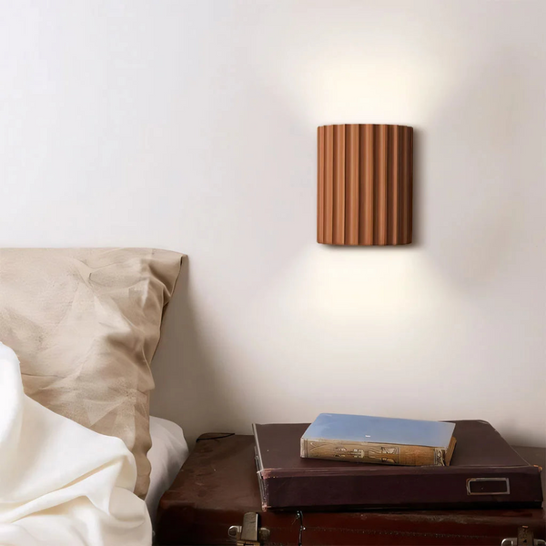 SolaLume | Kinkiet – Lampa ścienna o falistym designie Lumiera